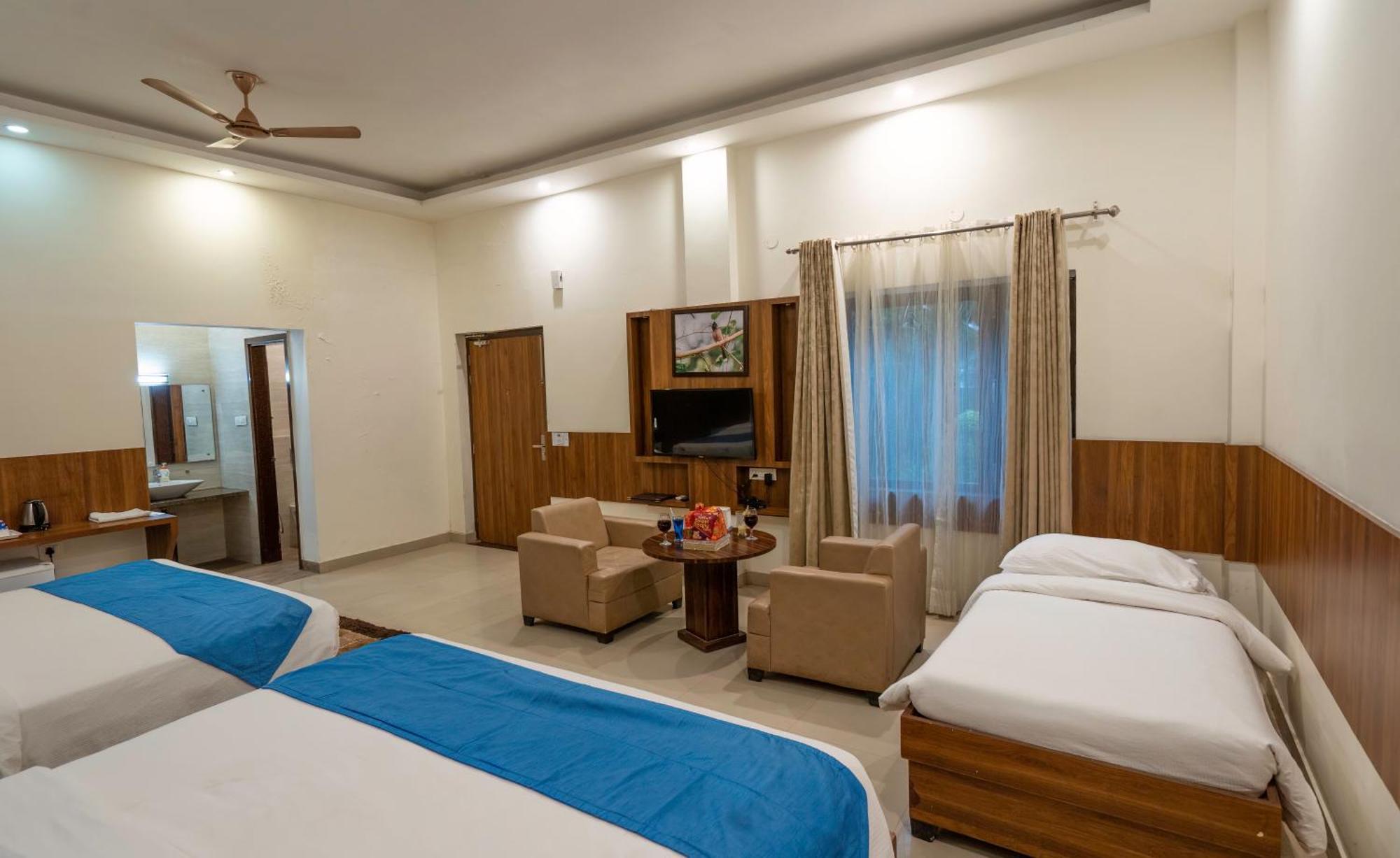 Winsome Resort & Spa Corbett Рамнагар Экстерьер фото